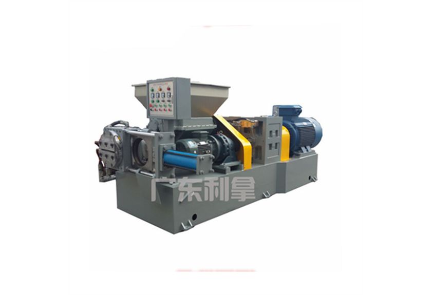 廣東利拿實業:創新引領,打造高效能橡膠加工設備-1